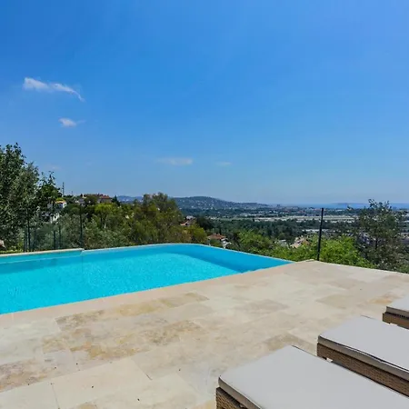Belle Vue Mer Avec Piscine *